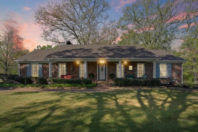 350 COUNTRY CLUB RD, Unincorporated, TN 38068