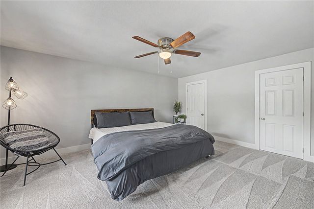 1325 Quail Run Circle, Bentonville, AR 72712