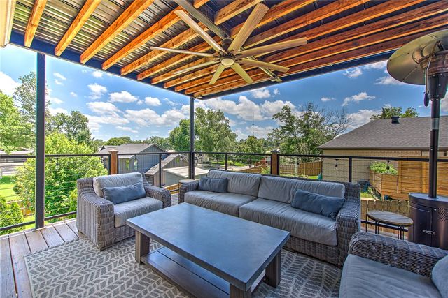 1325 Quail Run Circle, Bentonville, AR 72712