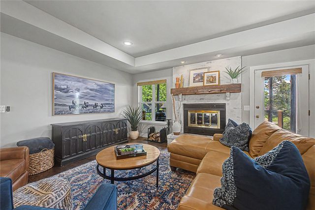1325 Quail Run Circle, Bentonville, AR 72712