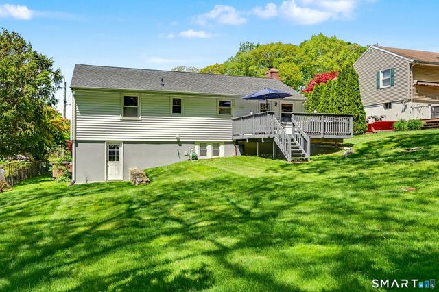 11 Klondike Avenue, Stamford, CT 06907