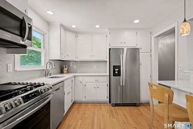 11 Klondike Avenue, Stamford, CT 06907