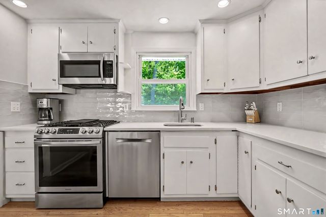 11 Klondike Avenue, Stamford, CT 06907