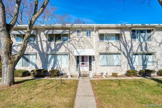 5980 Alan Drive 2, Brighton, MI 48116