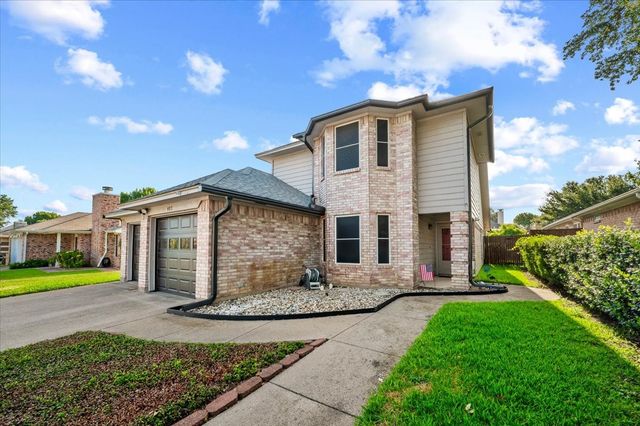 407 Nita Lane, Euless, TX 76040