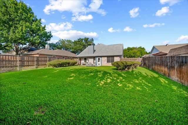 407 Nita Lane, Euless, TX 76040