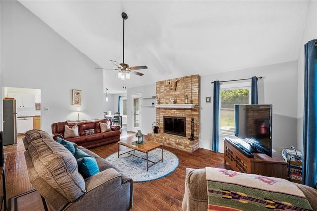 407 Nita Lane, Euless, TX 76040