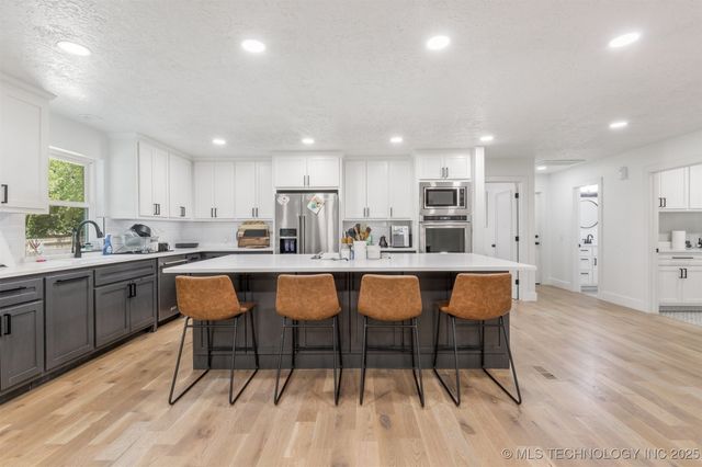 10123 S Urbana Avenue, Tulsa, OK 74137