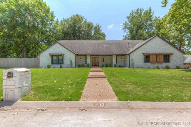10123 S Urbana Avenue, Tulsa, OK 74137
