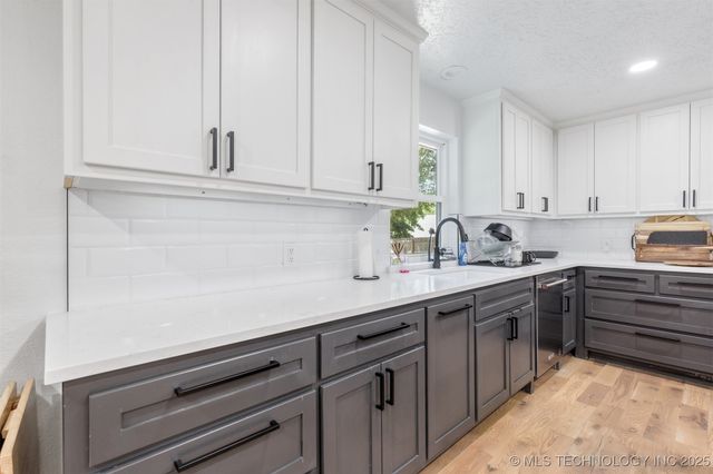 10123 S Urbana Avenue, Tulsa, OK 74137