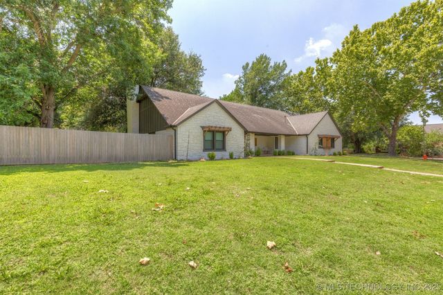 10123 S Urbana Avenue, Tulsa, OK 74137