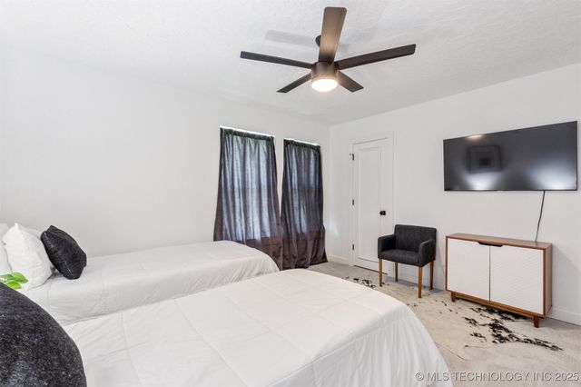 10123 S Urbana Avenue, Tulsa, OK 74137