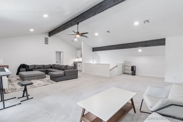 10123 S Urbana Avenue, Tulsa, OK 74137