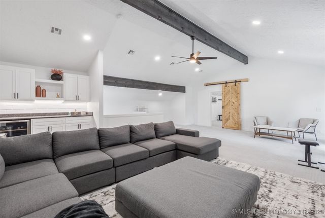 10123 S Urbana Avenue, Tulsa, OK 74137