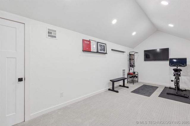 10123 S Urbana Avenue, Tulsa, OK 74137