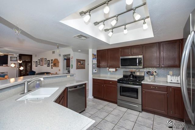 2291 W 12 LN, Yuma, AZ 85364
