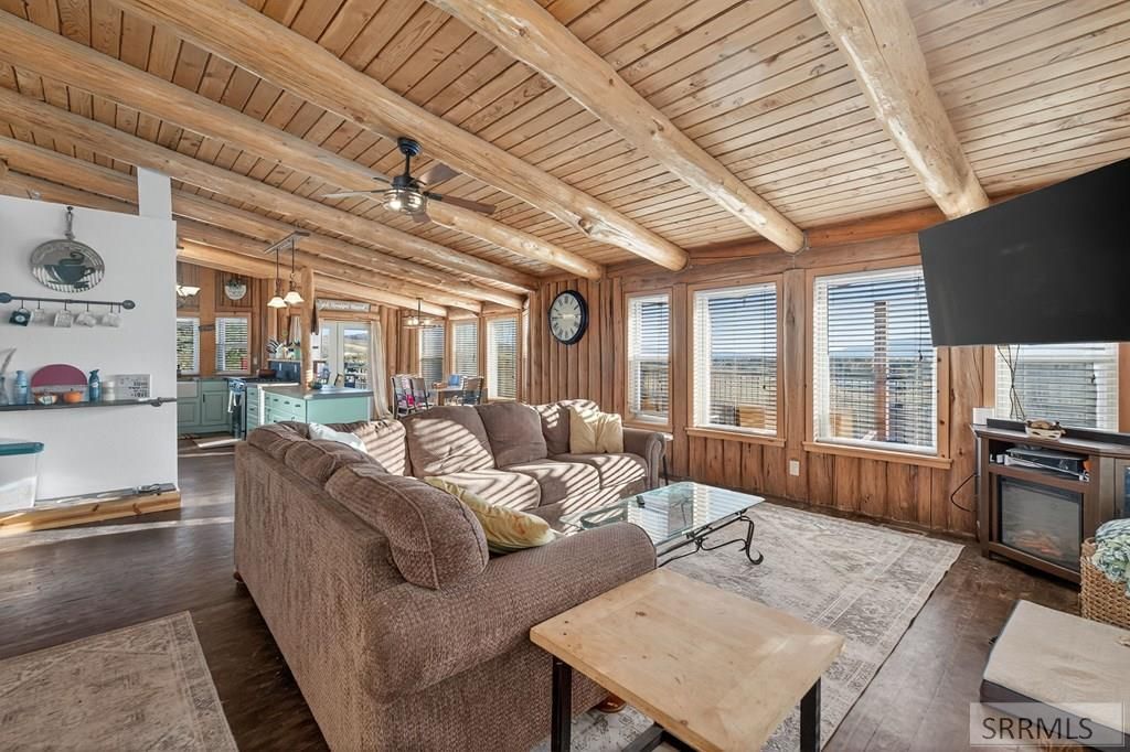 Image 2 of property listing at 1686 E Harkness Canyon Road, Mccammon, ID 83250