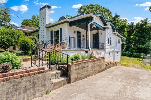2805 Bon Air Avenue, Winston Salem, NC 27105
