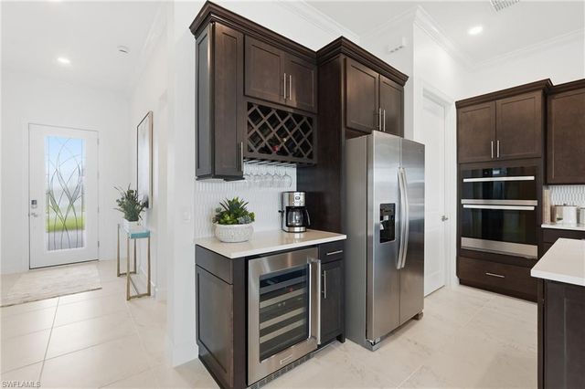 19073 Gentry PL, Estero, FL 33928
