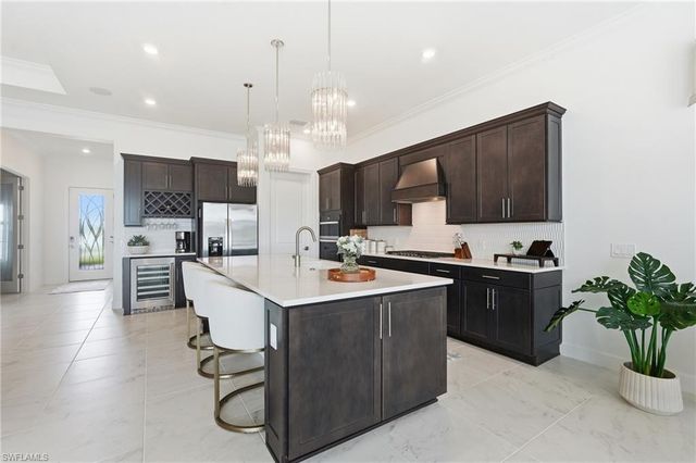19073 Gentry PL, Estero, FL 33928