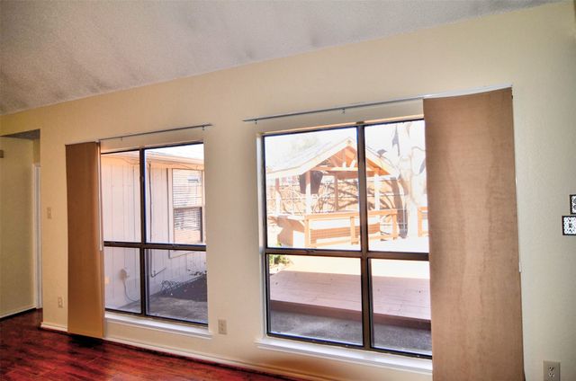 8205 Intrepid Lane, Rowlett, TX 75089