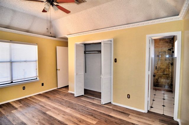 8205 Intrepid Lane, Rowlett, TX 75089