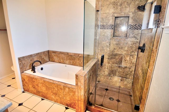 8205 Intrepid Lane, Rowlett, TX 75089