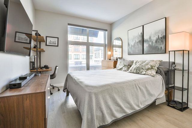 18 Artisan Drive 217, Salem, NH 03079