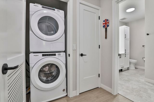 18 Artisan Drive 217, Salem, NH 03079