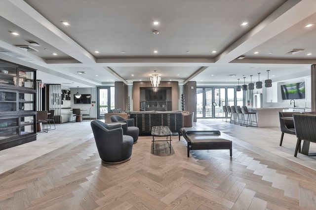 18 Artisan Drive 217, Salem, NH 03079