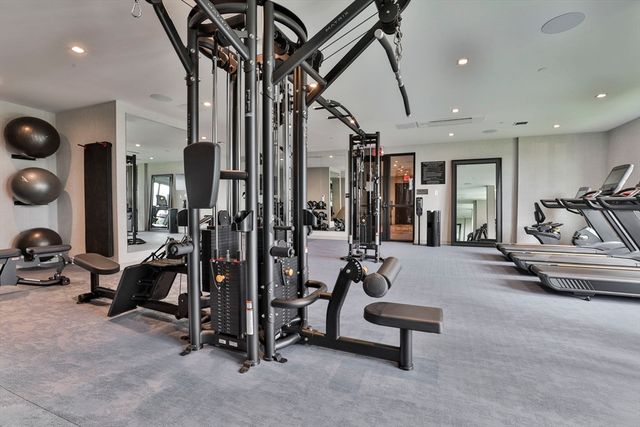 18 Artisan Drive 217, Salem, NH 03079