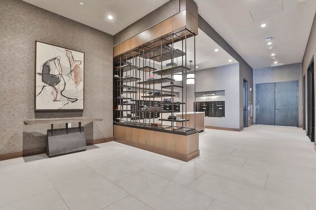 18 Artisan Drive 217, Salem, NH 03079