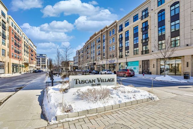 18 Artisan Drive 217, Salem, NH 03079