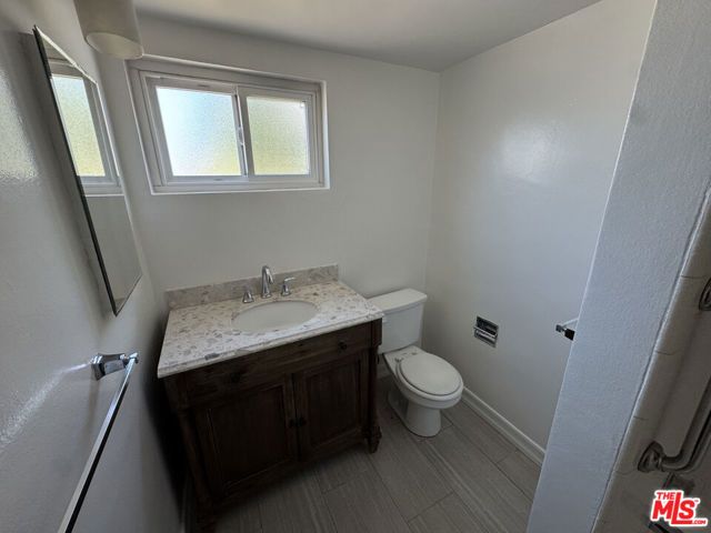 6003 Bellflower Boulevard, Lakewood, CA 90713