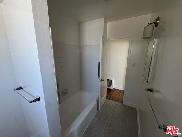 6003 Bellflower Boulevard, Lakewood, CA 90713