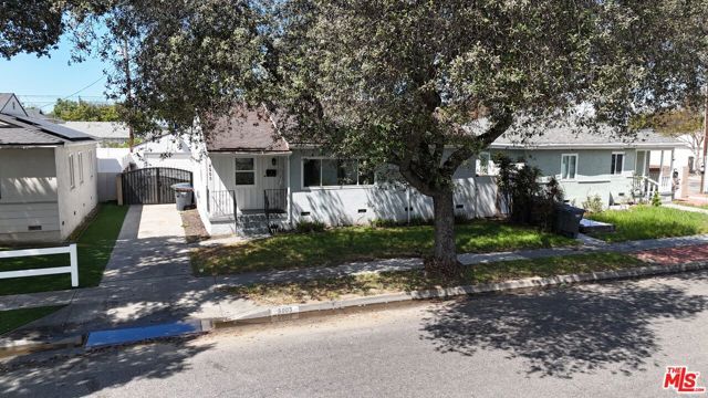 6003 Bellflower Boulevard, Lakewood, CA 90713