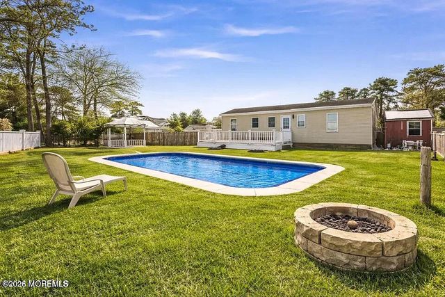 1033 Birmingham Avenue, Toms River, NJ 08757