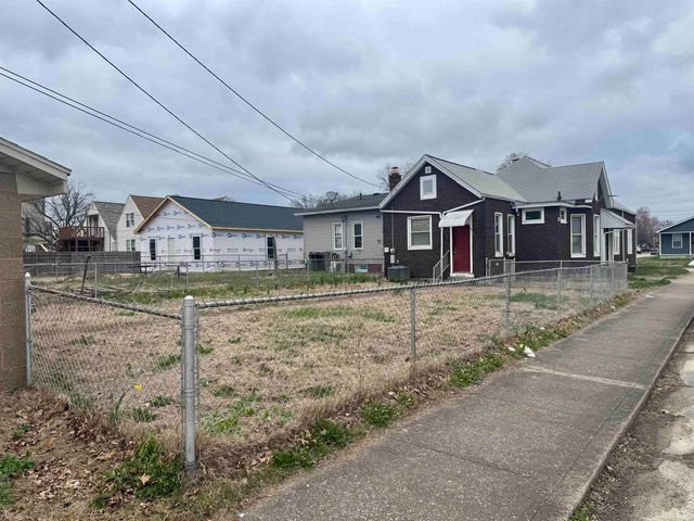 1200 N Third Avenue, Evansville, IN 47710