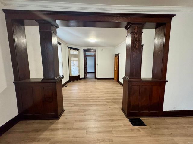 1200 N Third Avenue, Evansville, IN 47710