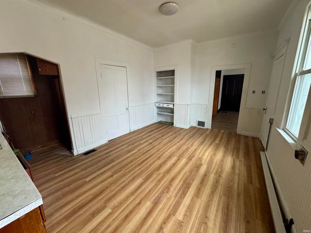 1200 N Third Avenue, Evansville, IN 47710