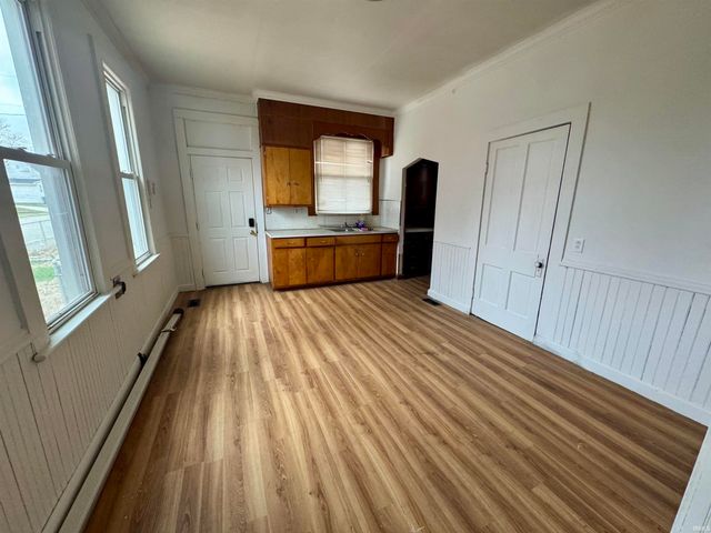 1200 N Third Avenue, Evansville, IN 47710