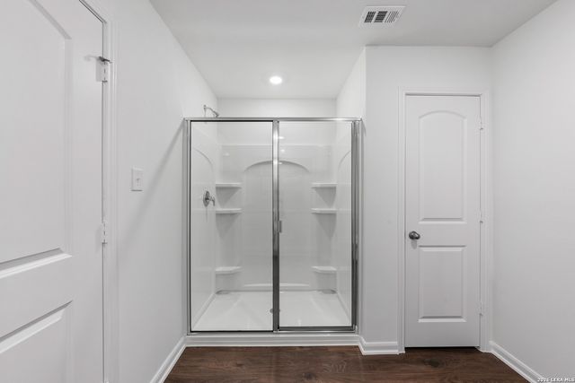 16166 Farmer, Lytle, TX 78052