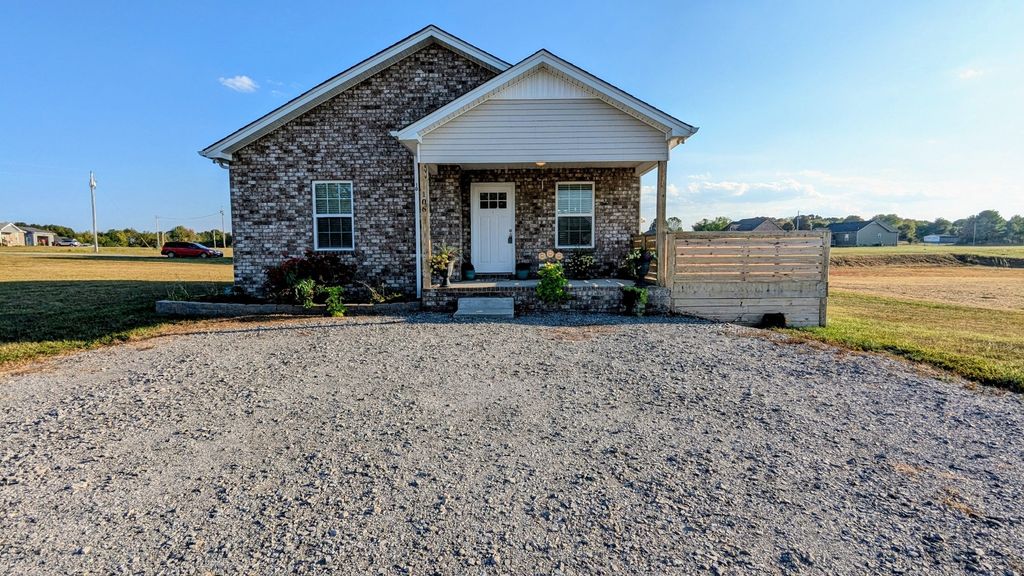 106 Breanna Blvd, Portland, TN 37148