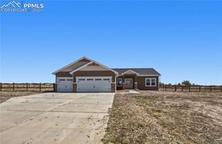 667 E Vermillion Drive, Pueblo, CO 81007