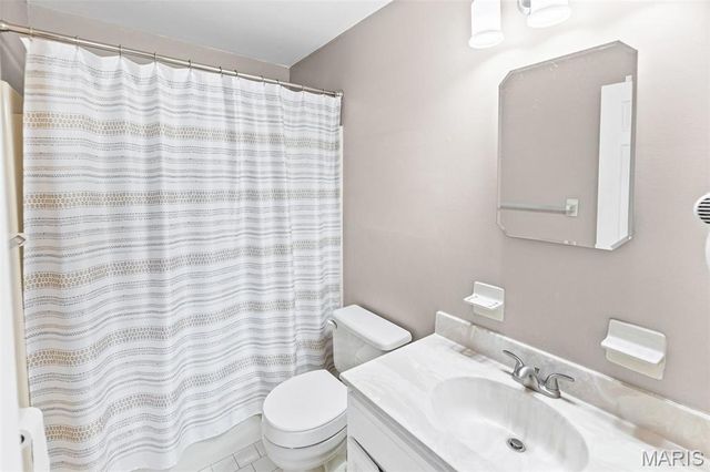 11212 Gravois Road 202, Sappington, MO 63126