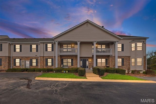 11212 Gravois Road 202, Sappington, MO 63126
