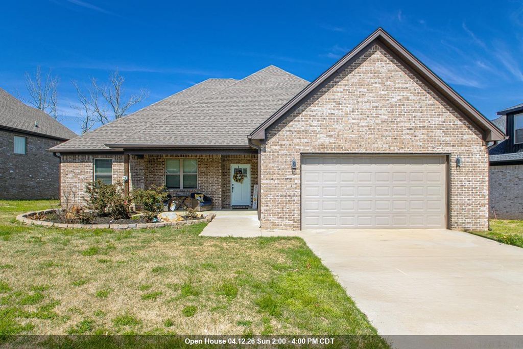 2013 Tapped Maple Drive, Sherwood, AR 72120