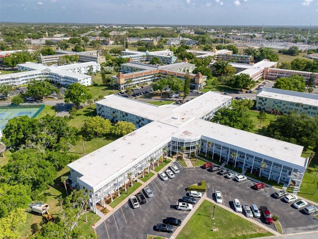 2450 CANADIAN WAY 26, Clearwater, FL 33763