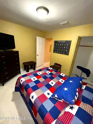 8062 LOCH LOMOND Lane, Jacksonville, FL 32244