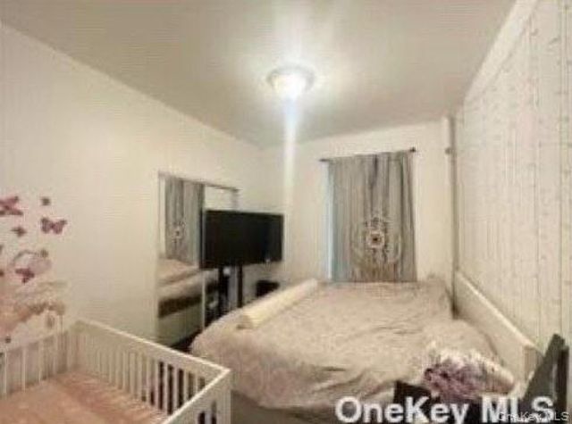 21-78 35 Street 5F, Astoria, NY 11105